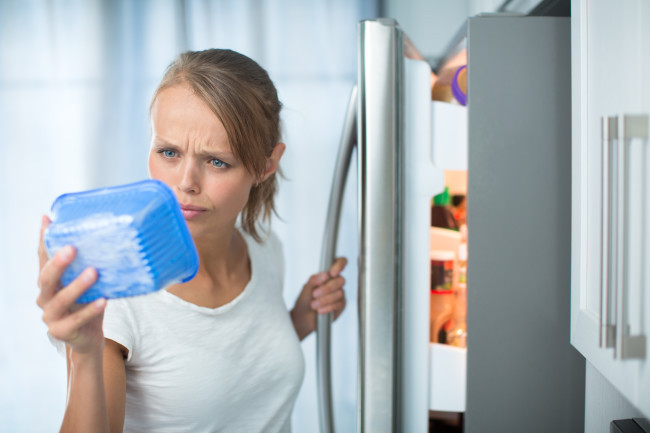 Is ‘Expired’ Milk Safe to Drink? Here’s How to Know When to Throw Away Food
