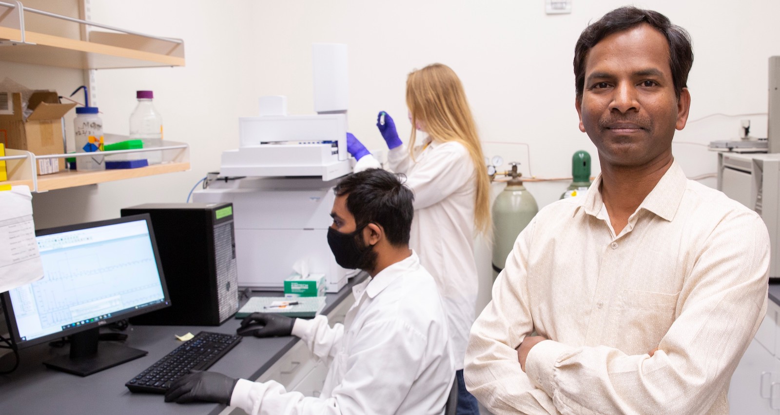 Arul Mozhy Varman standing in his lab