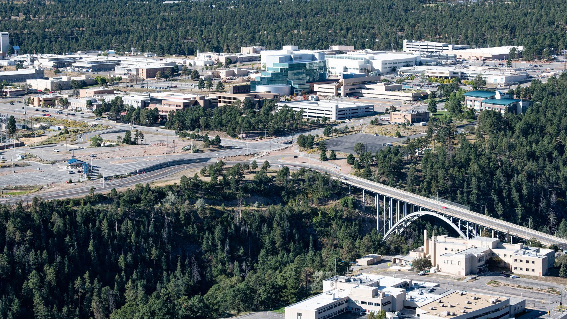Los-Alamos-National-Laboratory-main-campus-aerial-w aerial view of Los Alamos National Laboratory